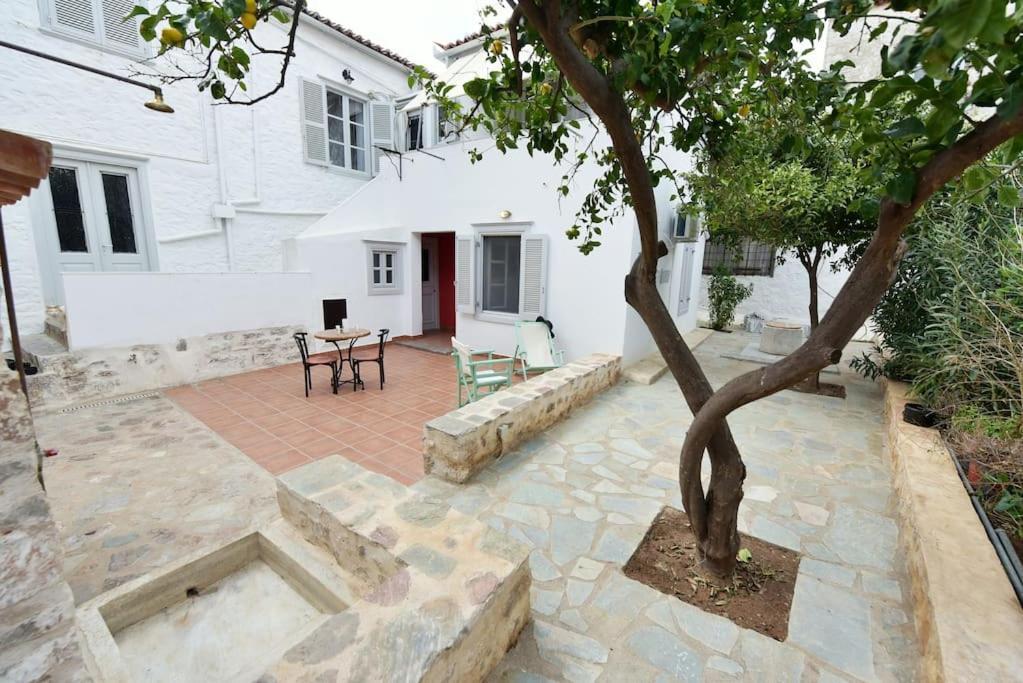 Sterna Apartment Ύδρα Εξωτερικό φωτογραφία